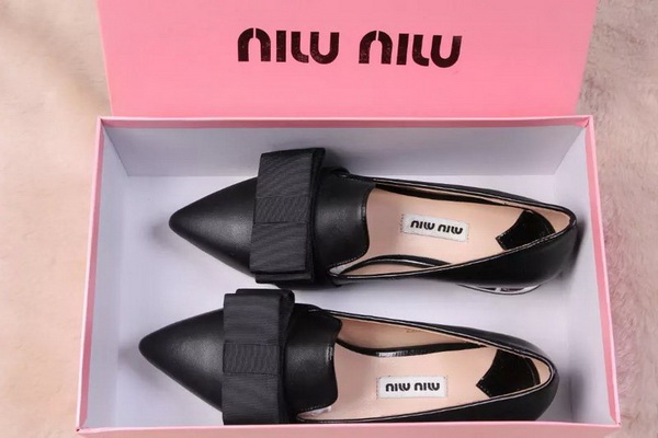 MIUMIU Shallow mouth flat shoes Women--006